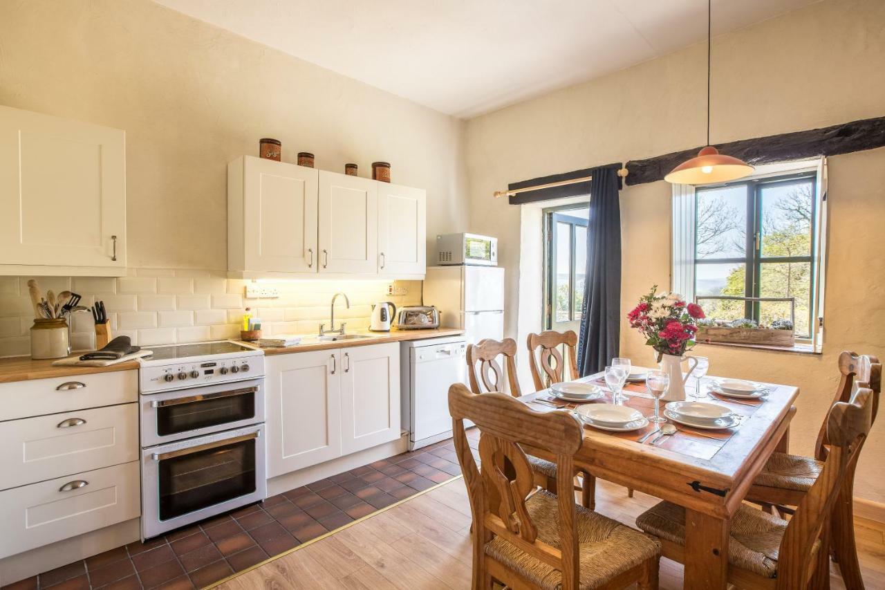 Cwm Connell Coastal Cottages Moylgrove Ngoại thất bức ảnh
