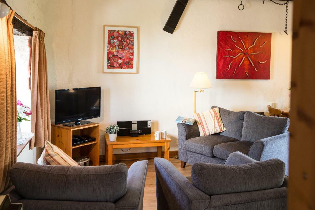 Cwm Connell Coastal Cottages Moylgrove Ngoại thất bức ảnh